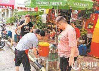  The trade union organization, caring enterprises and merchants jointly built 65 caring drinking water points in Licheng and launched them